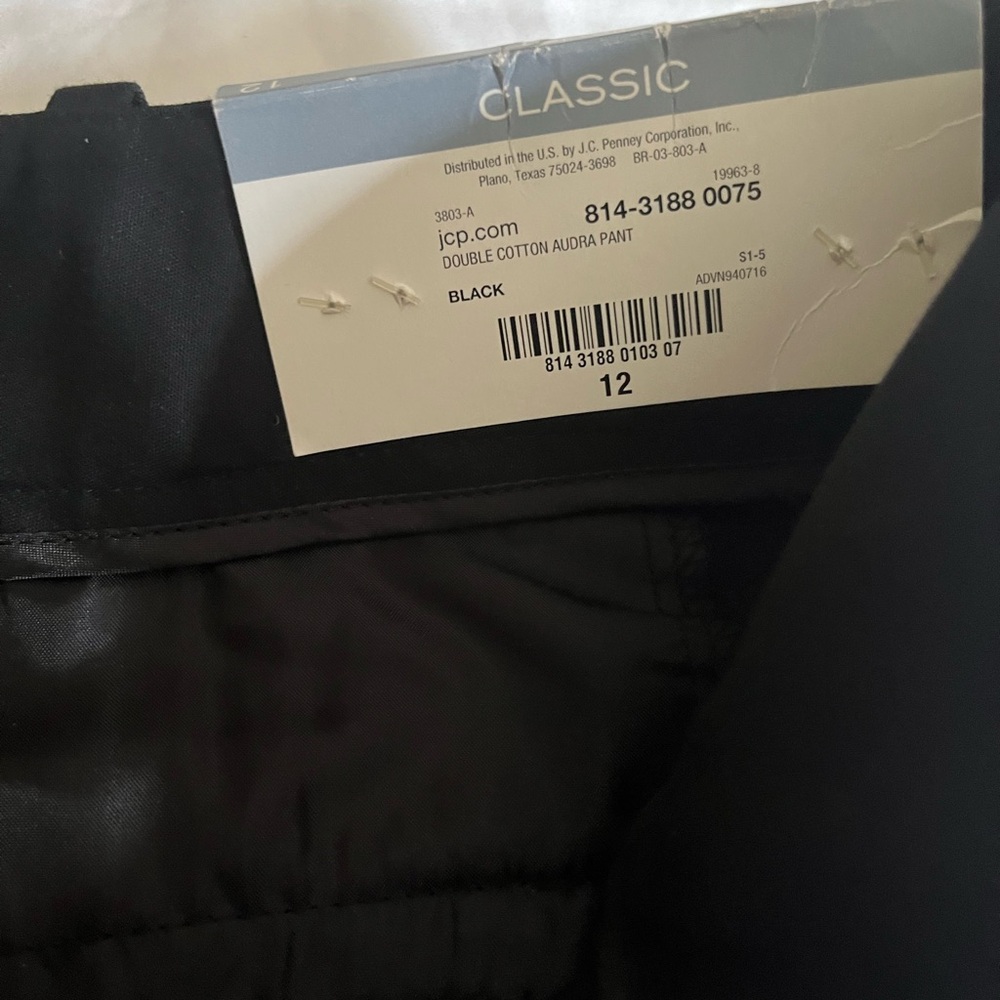 NWT Liz Claiborne slim leg work pants! - Picture 4 of 5